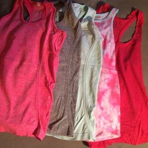 American eagle workout tanks